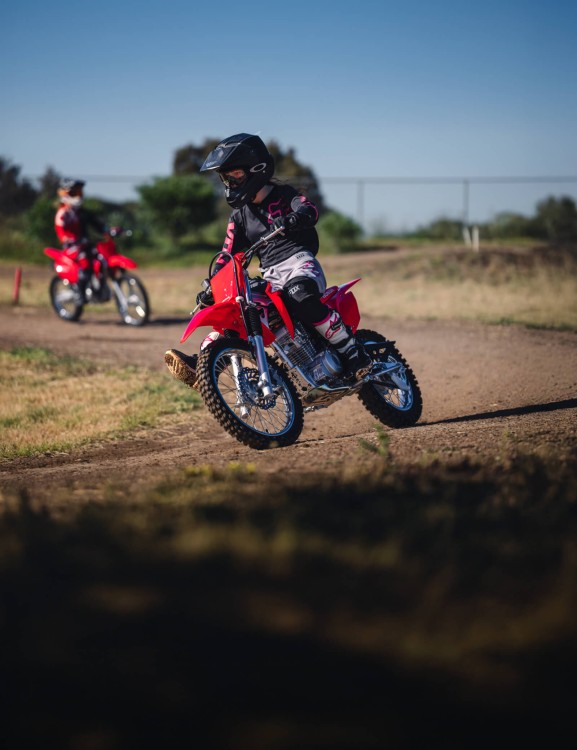 crf125f-product-page-hero-mobile-1600x2080-v2